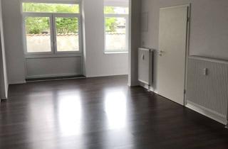 Wohnung mieten in 38118 Braunschweig, Schöne helle Wohnung mit EBK und kleiner Terrasse in Braunschweig zu vermieten !