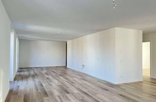 Wohnung mieten in Ludwig-Wucherer-Straße 44 b, 06108 Paulusviertel, Großzügige 4-Raumwohnung im Dachgeschoss