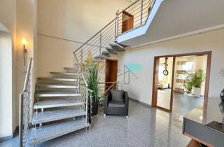 Einfamilienhaus kaufen in 74196 Neuenstadt, Freistehendes Einfamilienhaus mit Einliegerwohnung in unverbaubarer Ortsrandlage