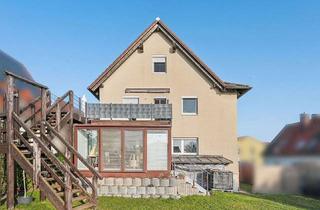 Haus kaufen in 97297 Waldbüttelbrunn, Gepflegtes Zweifamilienhaus in Waldbüttelbrunn