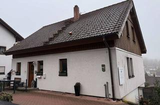 Haus kaufen in 74924 Neckarbischofsheim, Geräumiges 5-Zimmer Niedrigenergiehaus in Neckarbischofsheim mit unverbaubarem Blick.