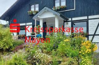 Haus kaufen in 56745 Bell, Großzügiger Wohntraum mit Wellnessoase in ruhiger Lage