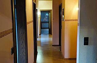 Bauernhaus kaufen in 49424 Goldenstedt, Ehemaliges Bauernhaus mit drei vermieteten Wohnungen – ideal für Investoren!