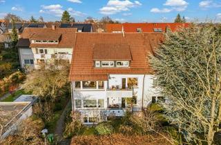 Haus kaufen in 70597 Degerloch, Sanierungsbedürftiges Dreifamilienhaus in schöner Randlage mit viel Potential inkl. 3 Stellplätzen.