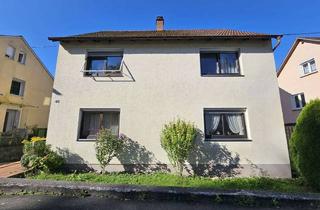 Einfamilienhaus kaufen in Laurastraße 40, 88250 Weingarten, Sanierungsbedürftiges Einfamilienhaus mit Zugang zur Scherzach - Weingarten
