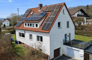 Haus kaufen in 96328 Küps, Großzügiges Zweifamilienhaus mit Garten in toller Lage von Theisenort
