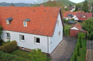 Doppelhaushälfte kaufen in 37269 Eschwege, Ihr neues Zuhause in bester Lage – Doppelhaushälfte mit Balkon, Garten und Garage