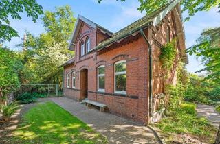Haus kaufen in 26506 Norden, Historisches Stadthaus am Wasser – mit Bootsanleger und Charme der Jahrhundertwende