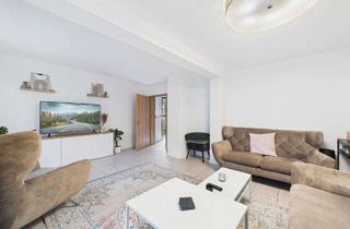 Einfamilienhaus kaufen in 75038 Oberderdingen, Wohnen mit Charme: Saniertes Einfamilienhaus mit Scheune im Ortskern | Oberderdingen |