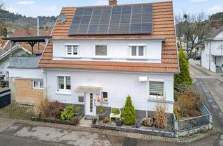 Einfamilienhaus kaufen in 76593 Gernsbach, Einfamilienhaus in Gernsbach-Hilpertsau. Hier wartet Ihr neues Zuhause!