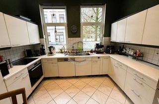 Einfamilienhaus kaufen in 27576 Bremerhaven, „Stadtnah wohnen mit Charakter: Modernisiertes Einfamilienhaus mit Terrasse“