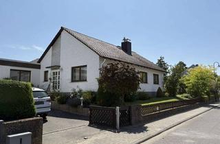 Einfamilienhaus kaufen in 61239 Ober-Mörlen, Freistehendes Einfamilienhaus auf großem sonnigem Südwest-Eckgrundstück mit Feldblick