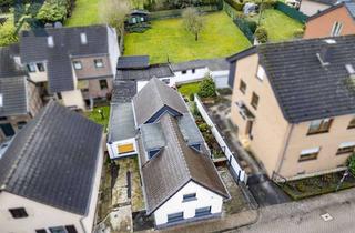 Grundstück zu kaufen in Theresiastr. 26, 50354 Hürth, Teilbares Baupotenzial-Powerpack in Hürth: Familie oder Mehrgenerationen-Konzept