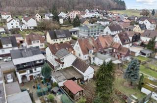 Praxen kaufen in 63695 Glauburg, Wohn- und Geschäftshaus mit Praxis & Garten