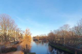 Wohnung kaufen in 12435 Berlin, stilvoll + ruhig + individuell + 2 Kamine + Südbalkon --- Altbauwohnung in gepflegter Wohnlage