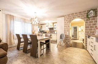 Wohnung kaufen in 75236 Kämpfelbach, Moderne 4-Zimmer-Wohnung mit Balkon und Außenstellplatz in Kämpfelbach