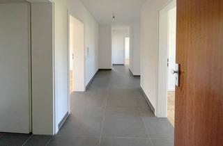 Wohnung mieten in 76703 Kraichtal, Erstbezug nach Renovierung: Schöne 4,5-Zimmer-Wohnung mit Loggia in Kraichtal