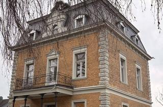 Wohnung mieten in 53604 Bad Honnef, Elegante Altbauwohnung mit zwei Balkonen, hohen Decken & moderner Küche