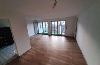 Wohnung mieten in Geschwister-Scholl-Straße, 88471 Laupheim, Lichtdurchflutete 2,5 Zimmer Wohnung mit Balkon und Fensterfront