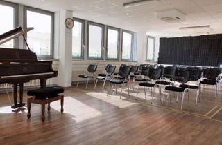 Gewerbeimmobilie mieten in 60486 Bockenheim, Überaum mit Flügel in Frankfurt: Atelier, Meetingraum, sofort nutzbar