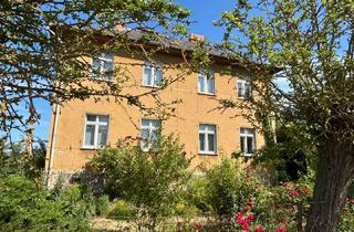 Villa kaufen in 17291 Grünow, Große, voll unterkellerte Villa mit viel Potenzial in Grünow bei Prenzlau