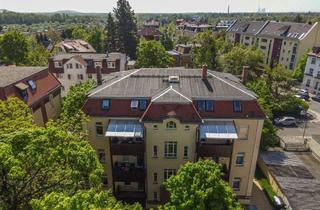 Wohnung kaufen in 04416 Markkleeberg, Markkleeberg - Bezugsfrei! Altbauwohnung mit drei Zimmern, Balkon und Charme im Erdgeschoss
