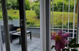 Wohnung kaufen in 73732 Esslingen, Esslingen am Neckar - 2,5 Zimmer Wohnung Stellplatz UG