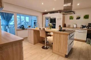 Doppelhaushälfte kaufen in 92284 Poppenricht, Poppenricht - großzügige Zweifamilienhaus-Doppelhaushälfte!