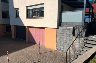 Wohnung kaufen in 34497 Korbach, Korbach - Sehr schöne 3 - Zimmerwohnung mit Garage und großzügiger Terrasse