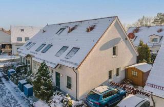 Reihenhaus kaufen in Fennpfuhlweg 23, 13059 Berlin, Berlin - Familienidylle im Grünen - Reihenendhaus mit großzügiger Terrasse und Südgarten