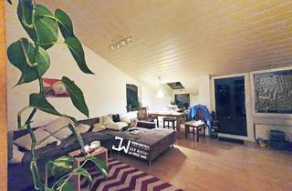 Wohnung kaufen in 71229 Leonberg, Leonberg - Alles ist möglich! Perfekt geschnittene, helle 3 ZKB-DG-Whg. mit Balkon, ca. 84 m² in Leonberg (Haldengebiet)