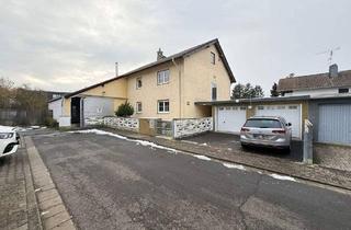 Haus kaufen in 61138 Niederdorfelden, Niederdorfelden - Viel Platz für Familie & Ideen - Zweifamilienhaus mit Pool, Halle und Garten