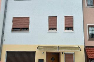 Haus kaufen in 92266 Ensdorf, Ensdorf - Reihenmittelhaus mit Garage und Garten