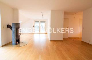 Wohnung kaufen in 29664 Walsrode, Großzügige 3-Zimmer-Dachgeschosswohnung mit Wintergarten und eigenem Garten