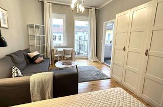 Wohnung mieten in Dunckerstraße 12, 10437 Prenzlauer Berg, Sonniges möbliertes Apartment mit Balkon am Helmholzplatz - frei zum 01. April