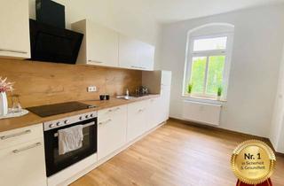 Wohnung mieten in Baluschekstraße, 01159 Löbtau-Nord, Zentral Wohnen mit Balkon I Tageslichtbad mit Dusche I moderne Einbauküche