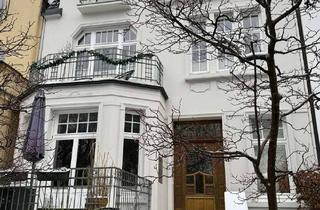 Wohnung mieten in 20144 Harvestehude, Wunderschöne 4 Zi.-Altbauwhg. inkl. EBK, Wannenbad & Dachterrasse.