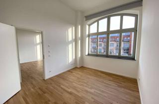 Wohnung mieten in Adolf-Heyden-Strasse, 12555 Köpenick, Sehr hohen Decke und Fenster!! mit EBK und direkt an der Spree!