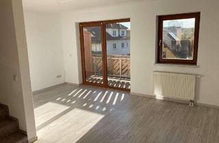 Wohnung mieten in 09376 Oelsnitz, 3-Raum Maisonettewohnung mit Balkon in Oelsnitz (Michaelisweg)