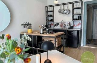 Wohnung mieten in Maximilianstrasse 30, 90429 Muggenhof, *** MEGA Style! Altbau-Ambiente *** VOLLmöbliert ** NEUbezug ** U-Bahn Anschluss ** NÄHE DATEV