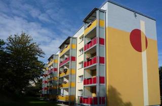 Wohnung mieten in Pskower Straße 16, 07546 Gera, Sanierte 3-Raum-Wohnung mit tollem Ausblick vom Balkon