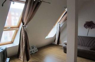 Wohnung mieten in Friedrich-Schneider-Str., 06844 Innenstadt, ** schöne 2-RWE im DG * Tageslichtbad m. Wanne **
