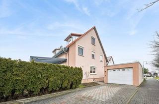 Doppelhaushälfte kaufen in 71149 Bondorf, Hochwertige Doppelhaushälfte in Bondorf – Wohnen mit Komfort