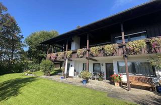 Haus kaufen in 83362 Surberg, Attraktives Wohnhaus Nähe Traunstein mit 970 m2 Gartengrundstück - Einliegerwohnung und Doppelgarage