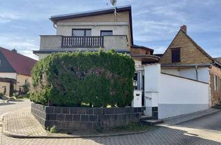 Haus kaufen in 06456 Sandersleben, Reiheneckhaus bei Hettstedt, acht Zimmer, Garage, technisch erneuern