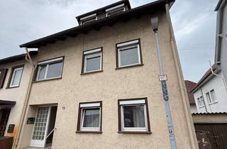 Doppelhaushälfte kaufen in Werastraße 15, 78056 Villingen-Schwenningen, Selbst einziehen oder clever investieren 7-Zimmer-Doppelhaushälfte m. Balkon, Garten & Garage in VS