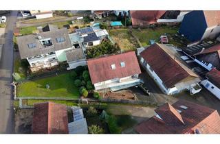 Haus kaufen in 77656 Offenburg, Attraktives Top-Areal: EFH mit Zweifamilienhaus-Potenzial & Werkstatt