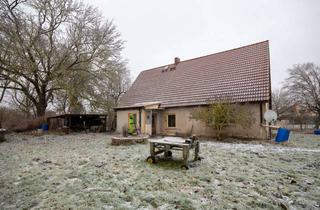 Einfamilienhaus kaufen in Tramstow 28, 17391 Postlow, Listenpreis 44.000,00 € - Einfamilienhaus in Tramstow mit großem Grundstück für fließige Handwerker