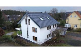 Einfamilienhaus kaufen in 53797 Lohmar, Zentral gelegenes Einfamilienhaus mit viel Platz für die ganze Familie!