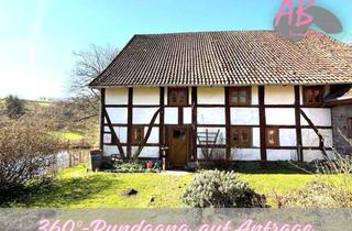 Bauernhaus kaufen in 32699 Extertal, Großzügige Eigentumswohung auf gepflegtem Resthof